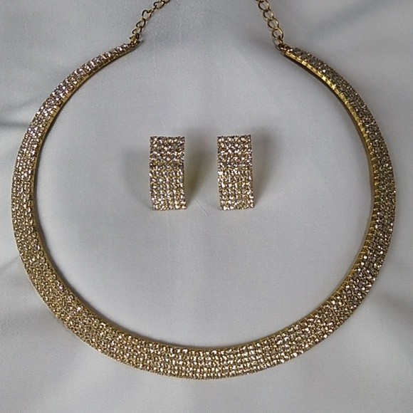 Goldi's Online Boutique! Jewelry - 💎🛑⚠️LAST ONE! 💞Rhinestone Pave Choker Necklace!